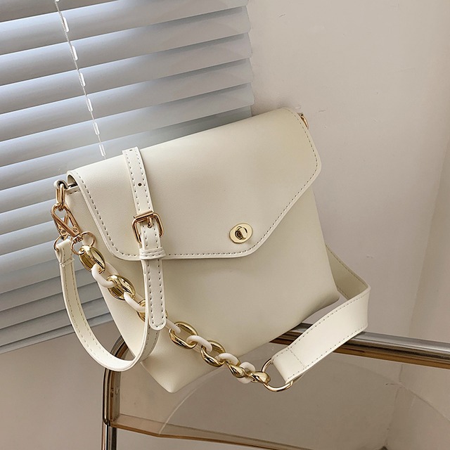 スタイルレッドシングル メッセンジャーバッグ Tiancai_Wing_Bag85990972935