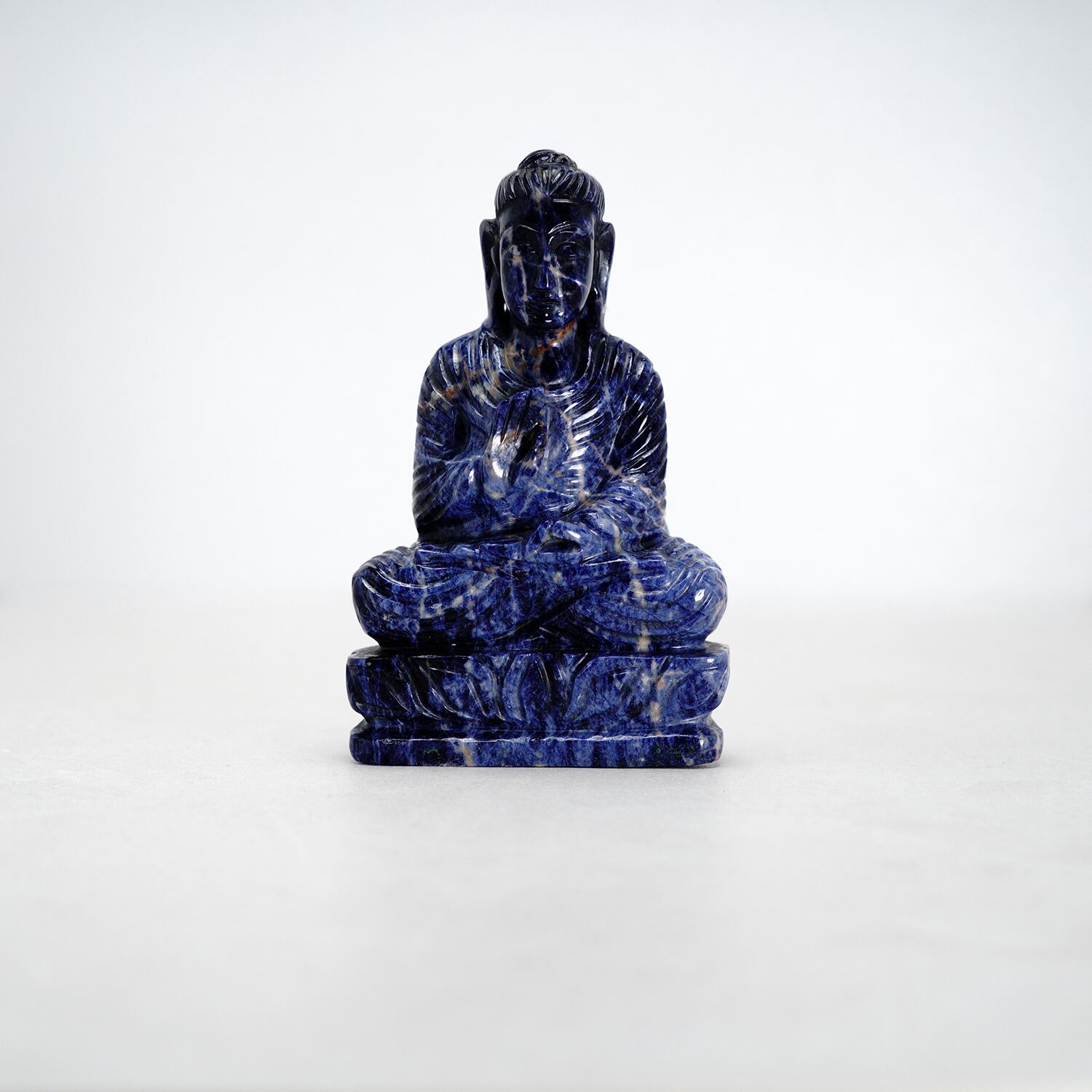 Himalayan Crystal Buddha Sodalite Stone_No.2114006