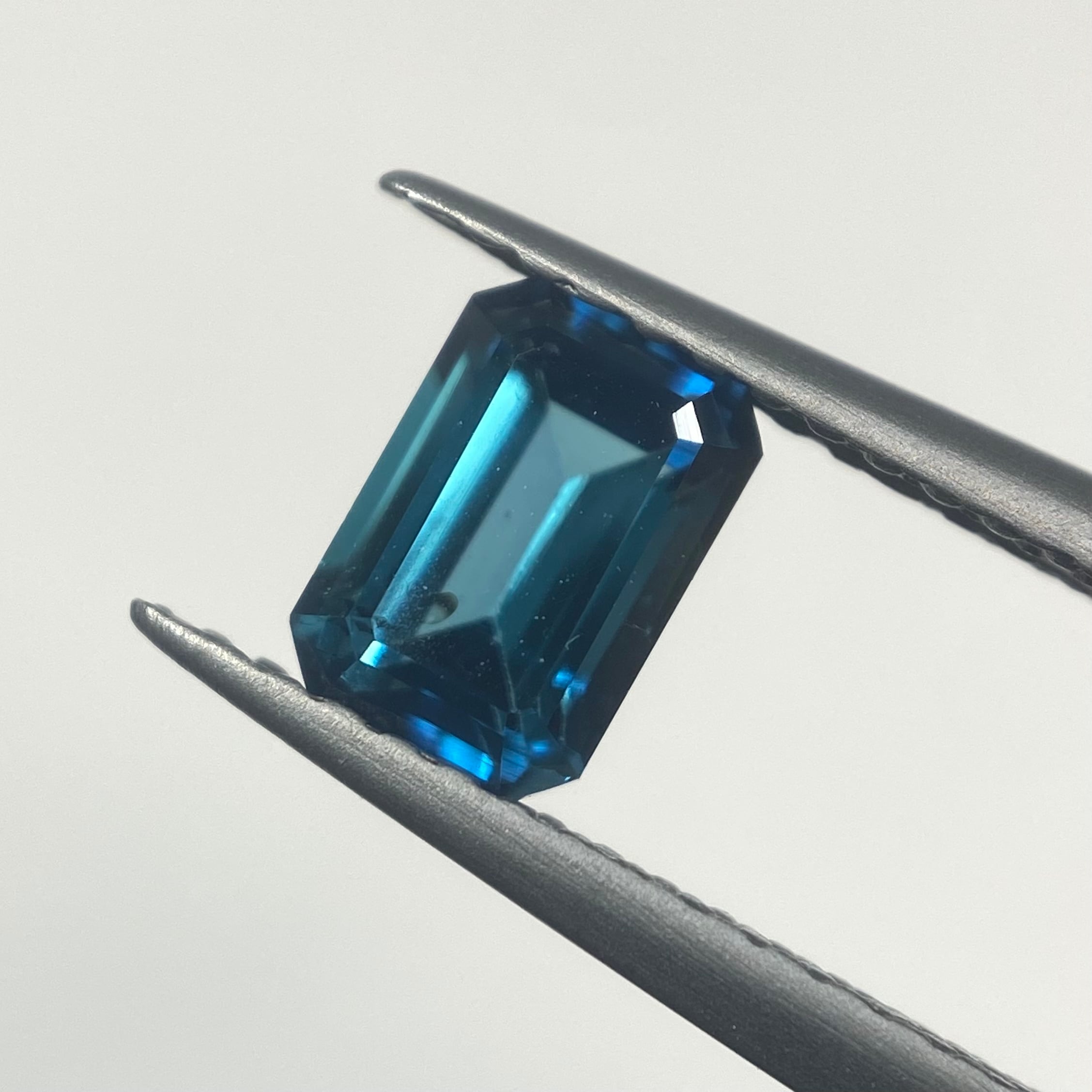 インクブルーの爽やかイケメントルマリン