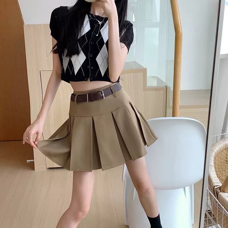 グッドガールな 美脚アイテム インバーテッド プリーツスカート ミニスカート ミニ丈 レトロっぽ Aライン スタイルアップ カジュアル スクールガール Lamitte Deco トレンド 韓国ファッション ショップ Base店