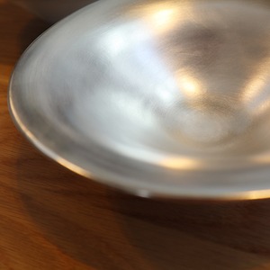 有田焼　白磁内本銀彩反なぶり鉢　33-163