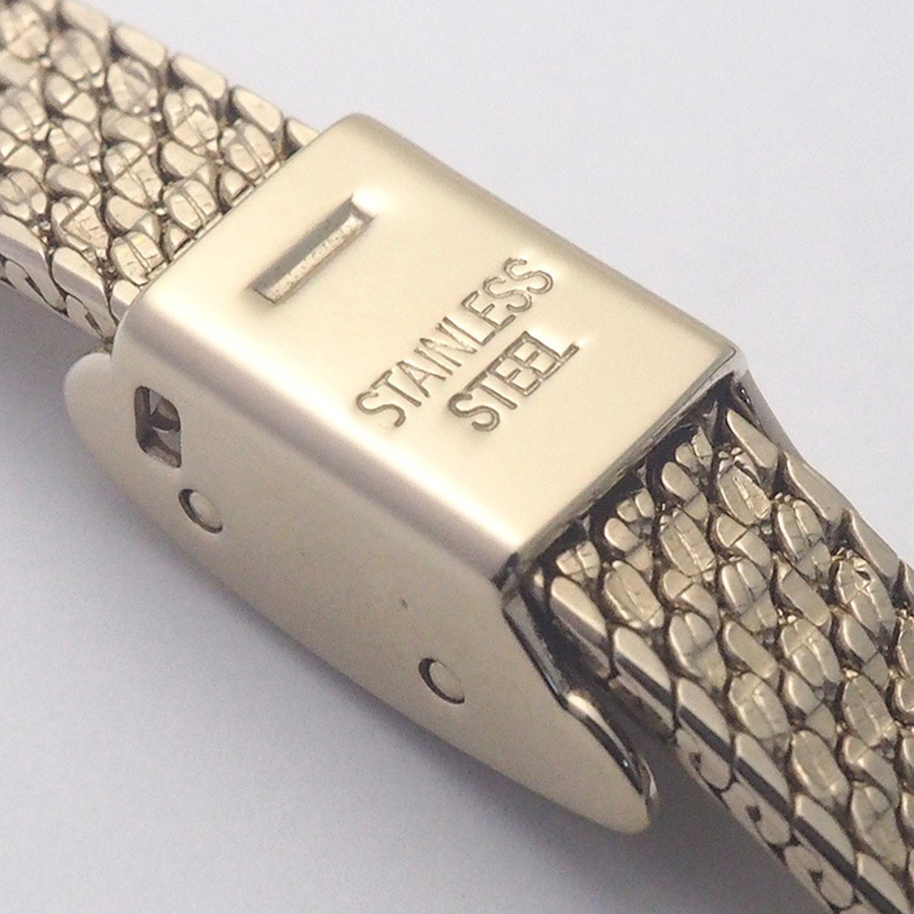 バンドメ青山時計 ダイヤモンド計0.11ct 可愛く