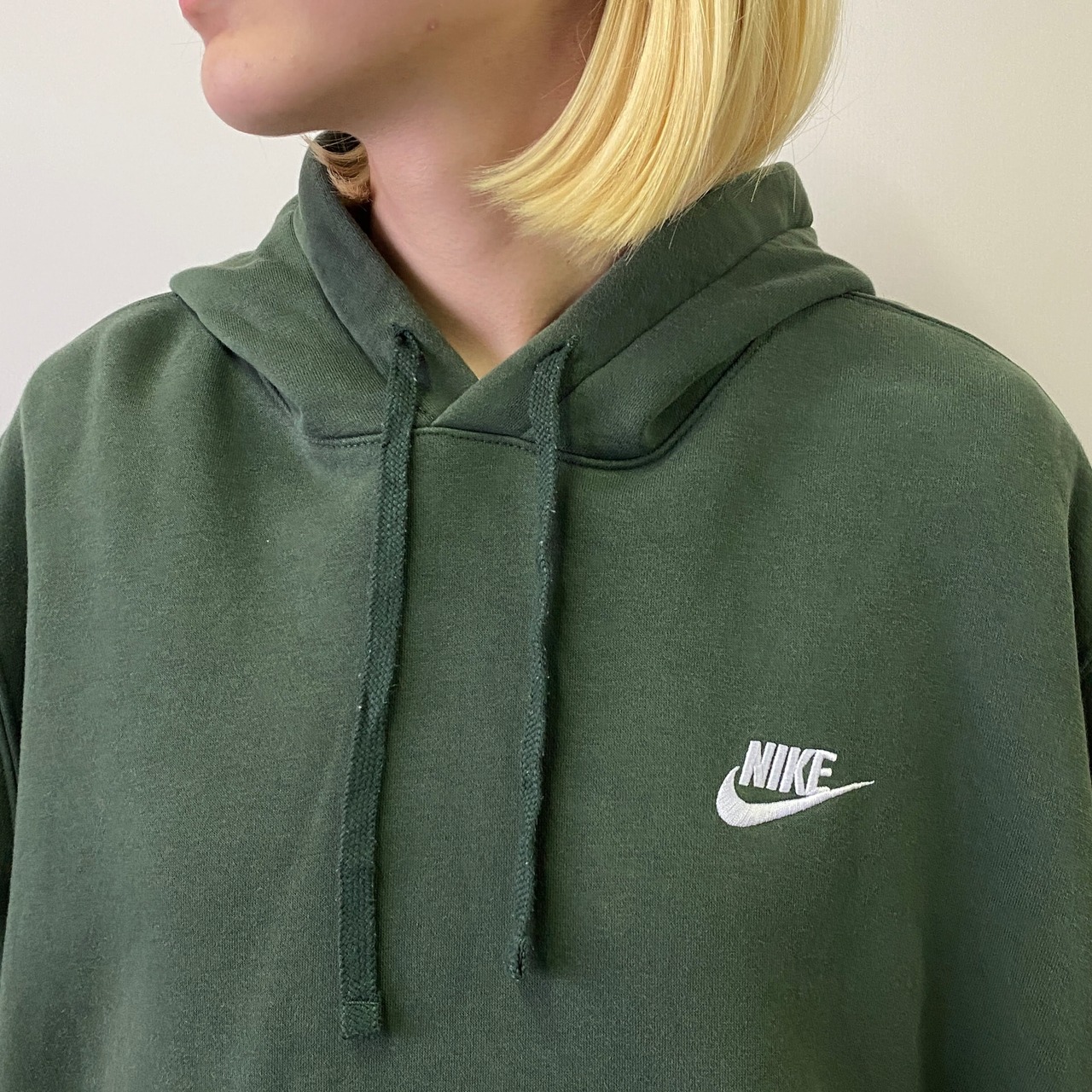 NIKE ナイキ スモールスウォッシュ ワンポイントロゴプリント プル 