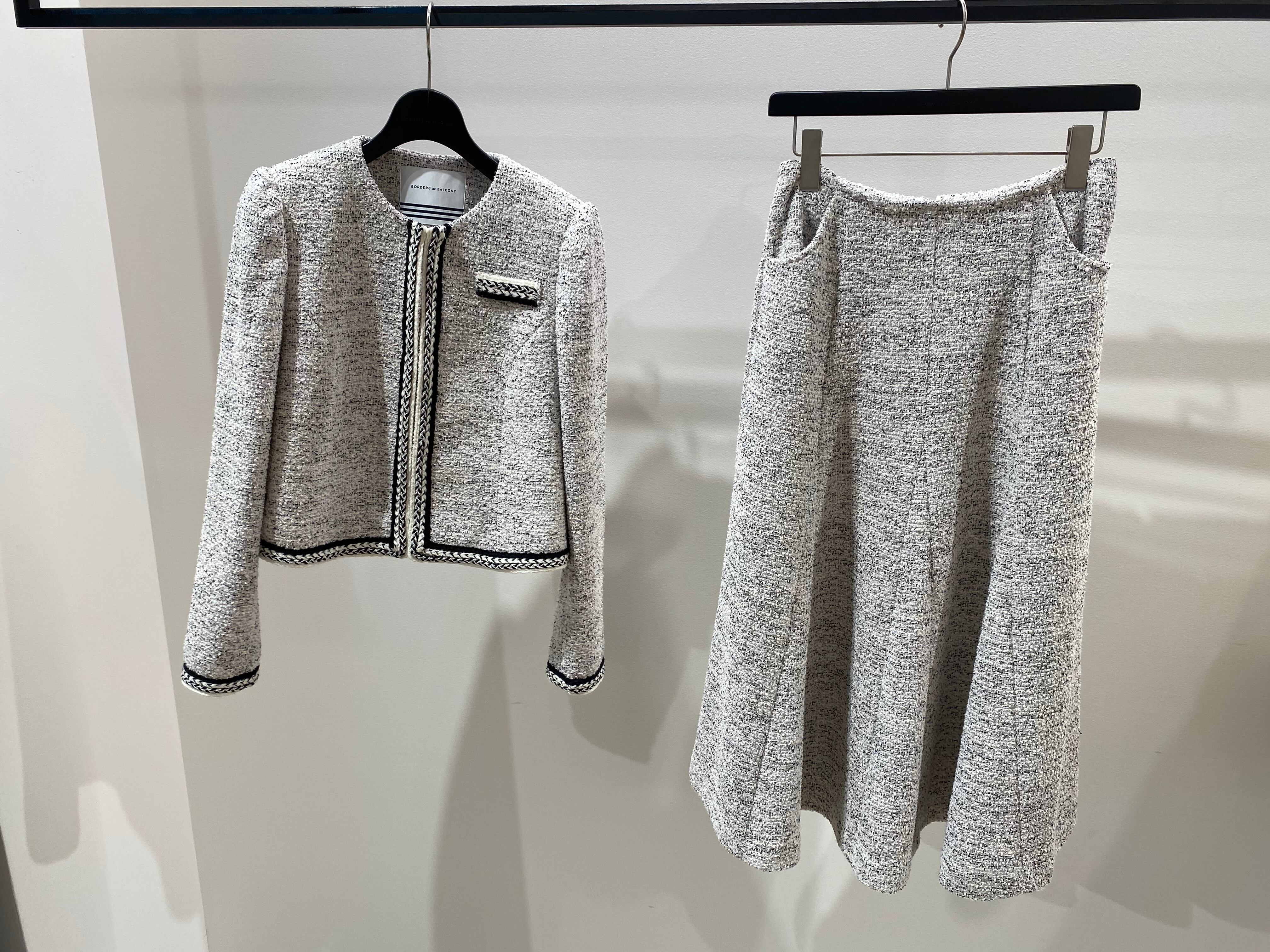 BORDERS at BALCONY | FLICKA ASHIYA