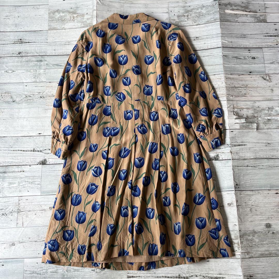 昭和レトロバラ柄ロングワンピースオープンカラーベルト付きホワイト  