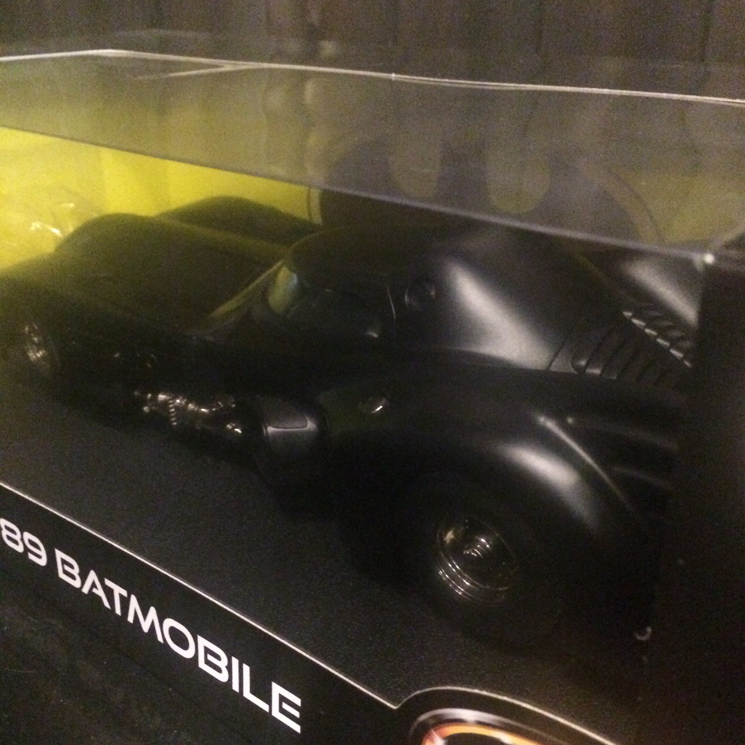 HOTWHEELS 1989バットモービル 1/18 | PEOPLE EQUAL SHIT