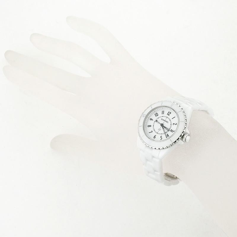 シャネル CHANEL J12 ホワイトセラミック 33mm レディース クオーツ
