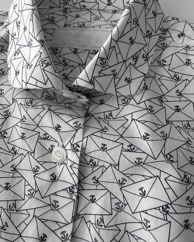 PRADA　ENVELOPE PRINT COTTON SHIRT