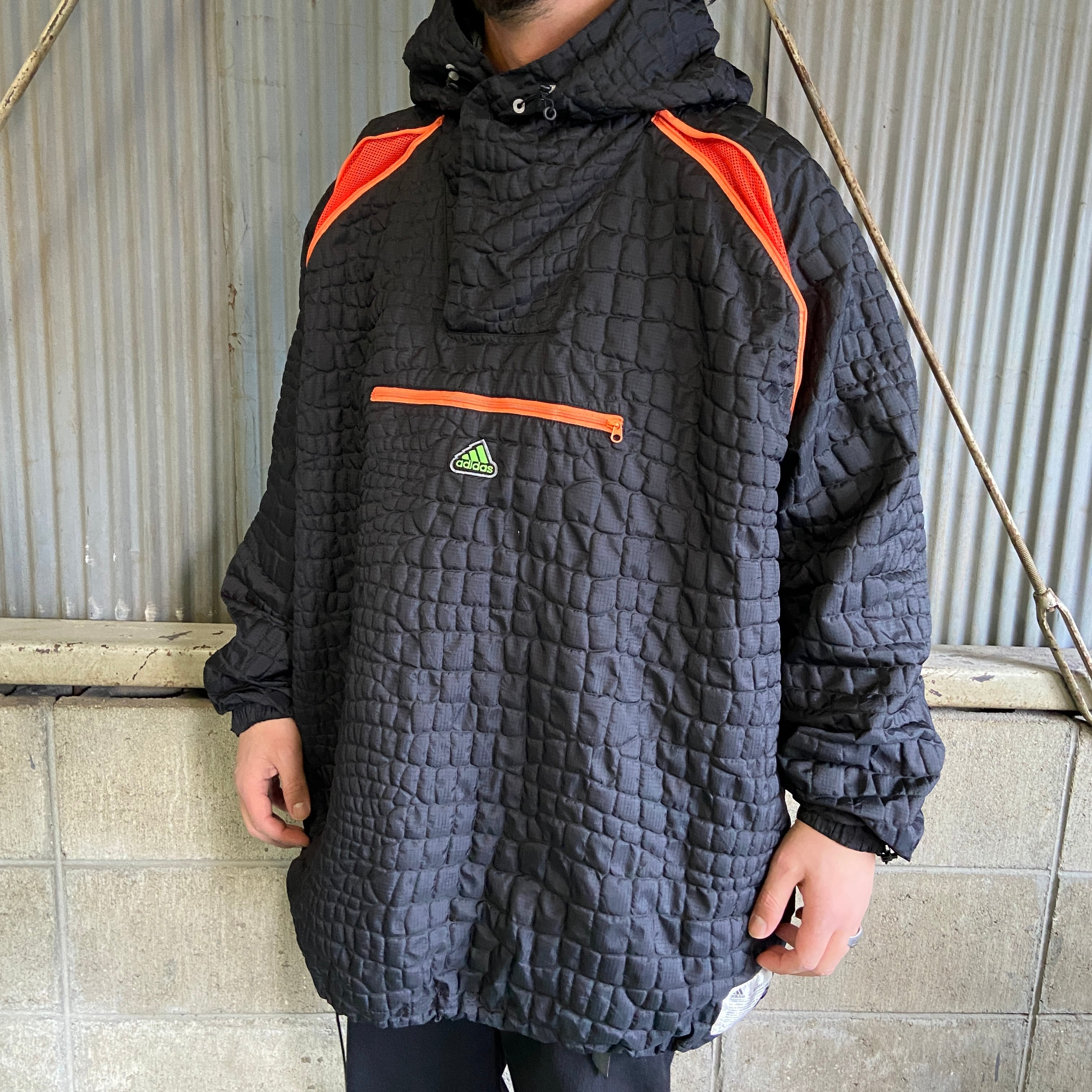 ビッグサイズ adidas by kolor アディダスバイカラー 17SS クロコダイル柄 エンボス加工 アノラックパーカー メンズ2XL相当 古着  コラボ プルオーバージャケット メッシュベンチレーション ブラック 黒 オレンジ 大きいサイズ【ナイロンジャケット】【3anniv】 | cave  ...