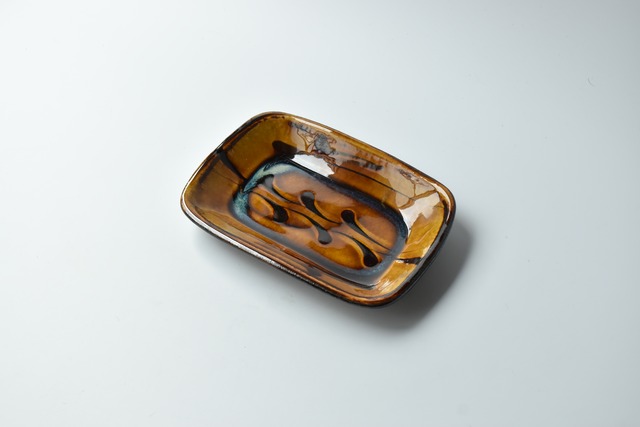 小代焼ふもと窯 / 井上尚之 : 長角皿 (中) スリップウェア ①