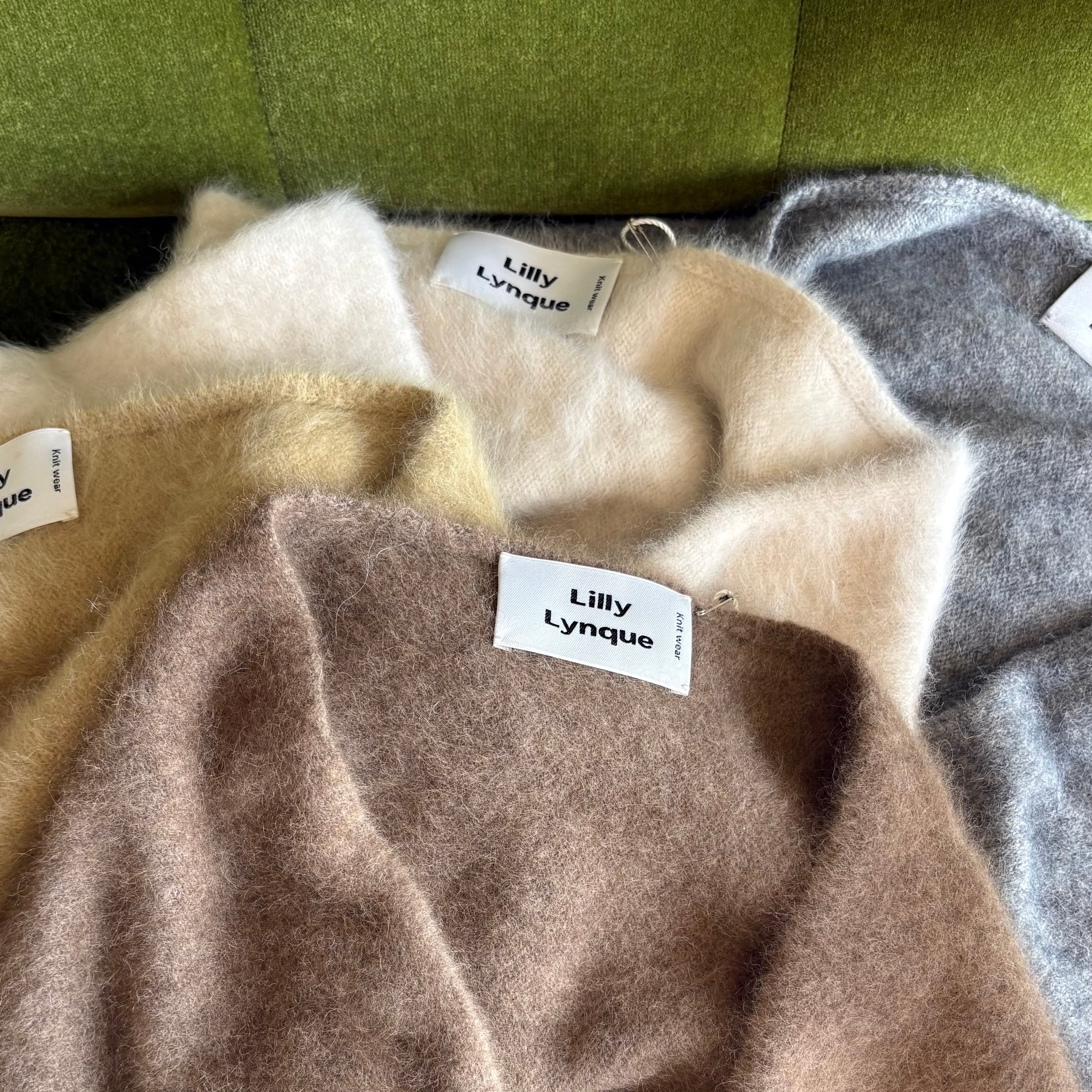 《 9/30までご予約|9/下旬~入荷 》【 LILLY LYNQUE 】Raccoon Triangle Stole