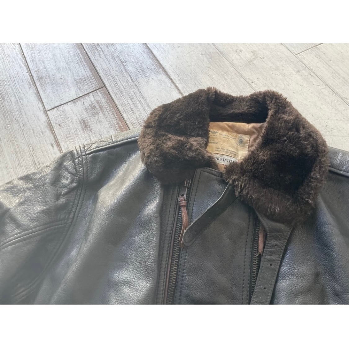EMPORIO ARMANI- 90's bomber leather jacket | Pay ID