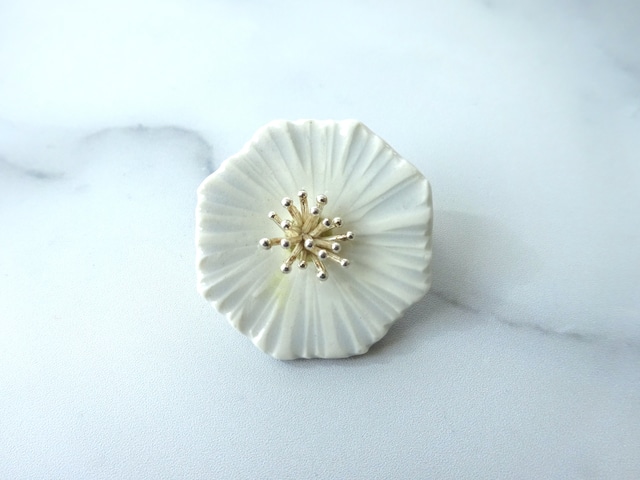 花のbroach（ミヤコワスレ）アイスカラー