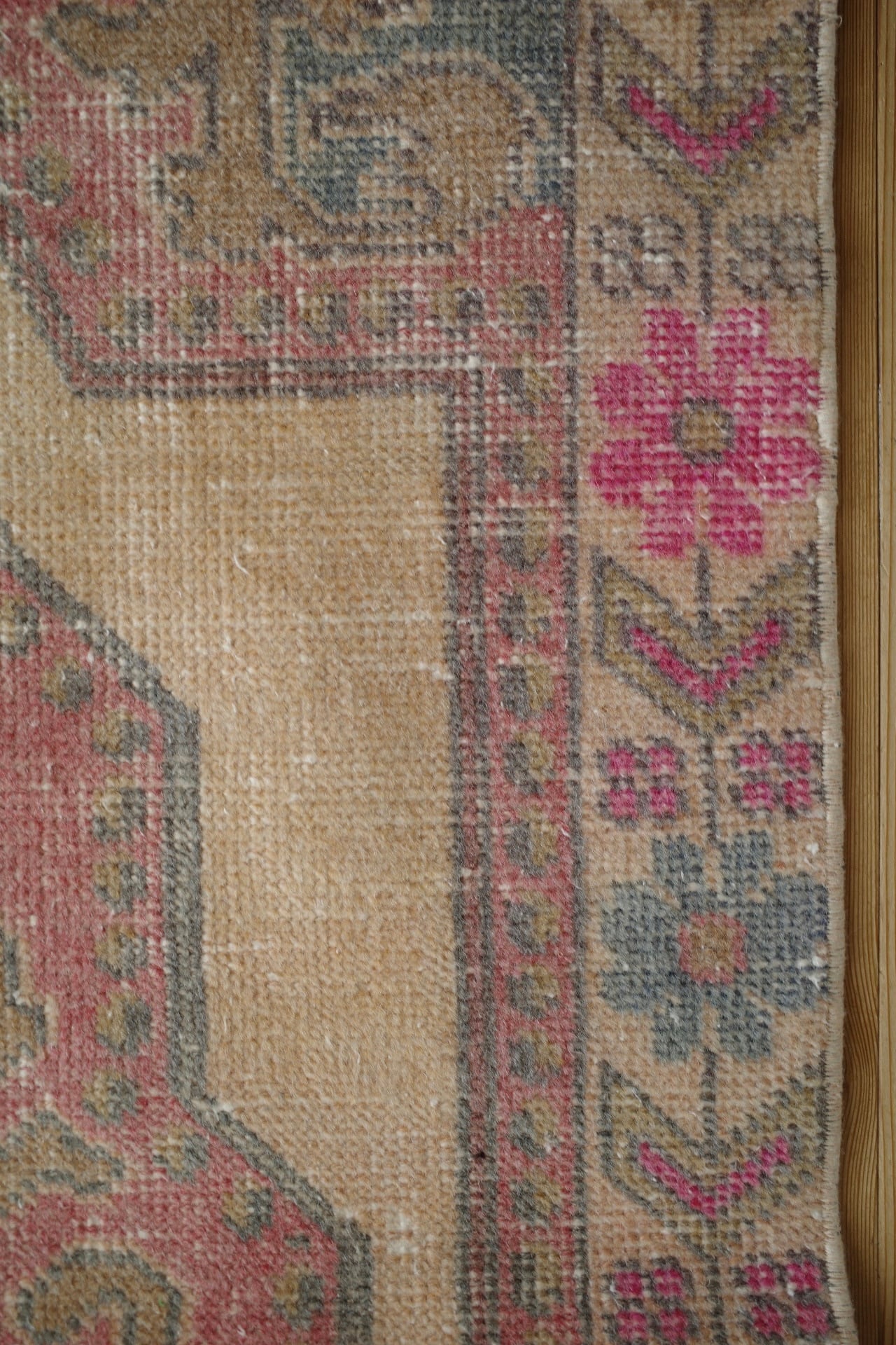 Avanos vintage rug | Koreniwa vintagerug