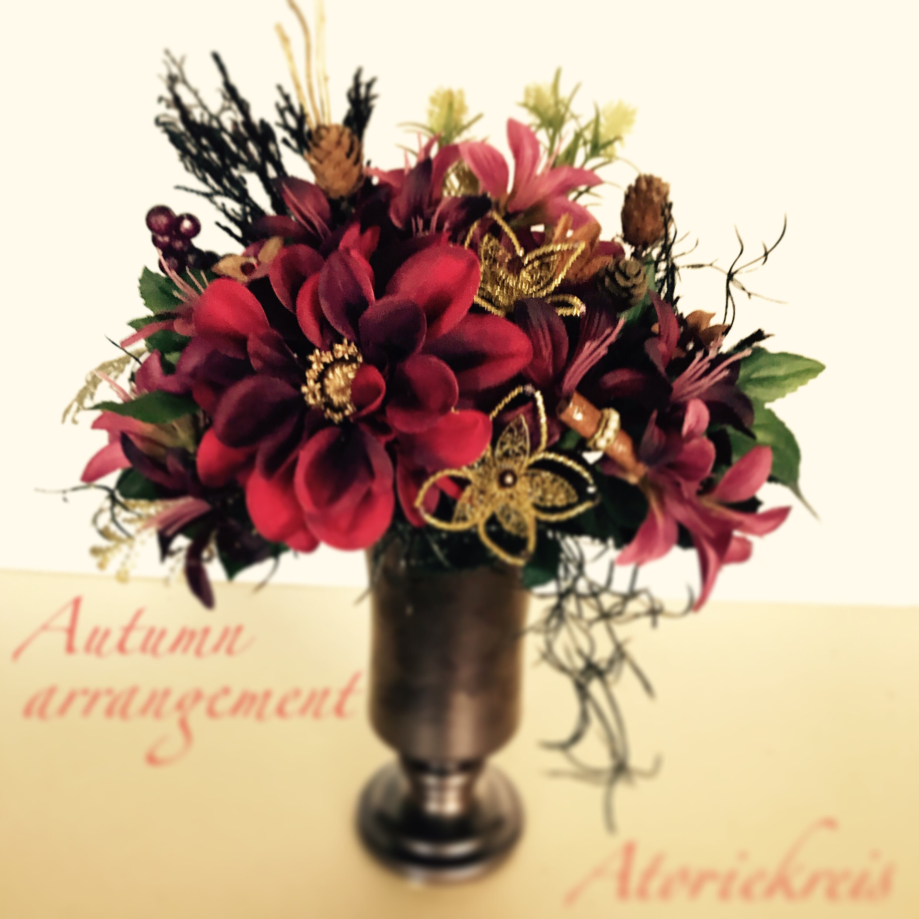真紅のダリア アレンジメント アトリエクライス Atoriekreis