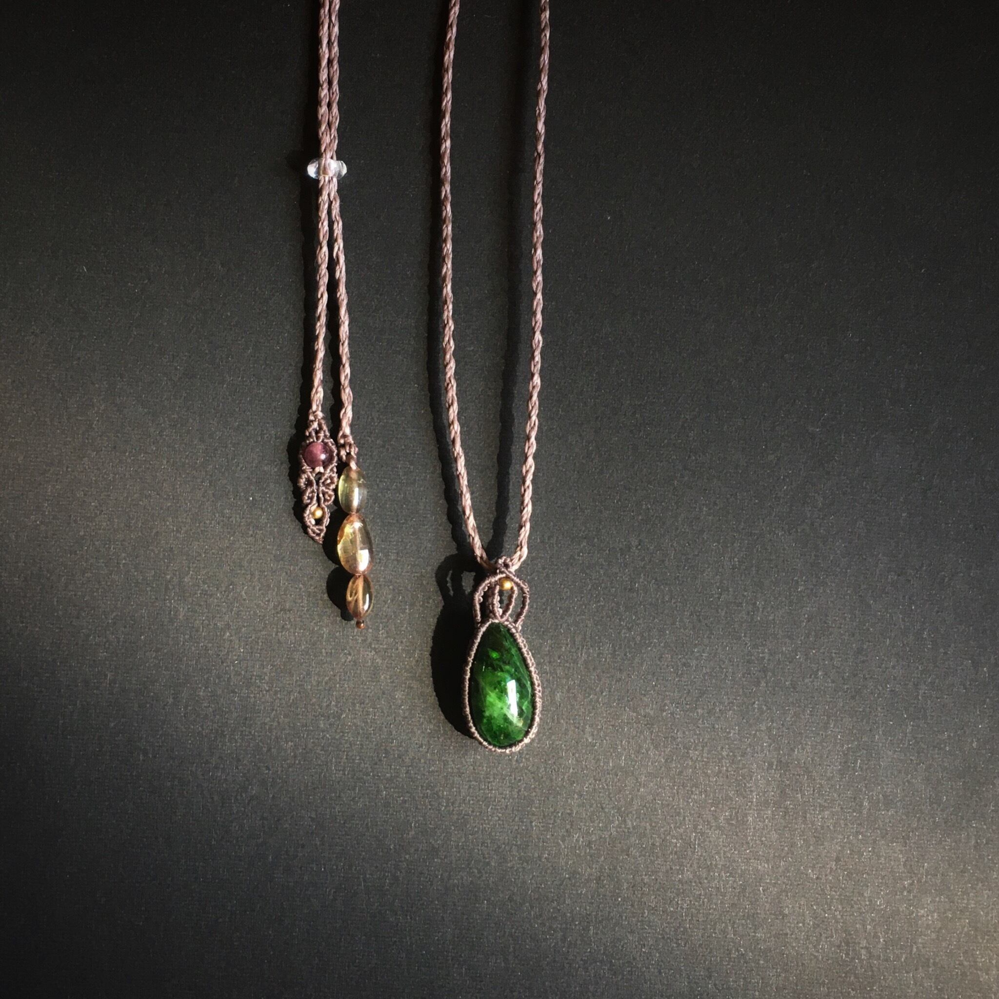 クロムダイオプサイト macrame necklace
