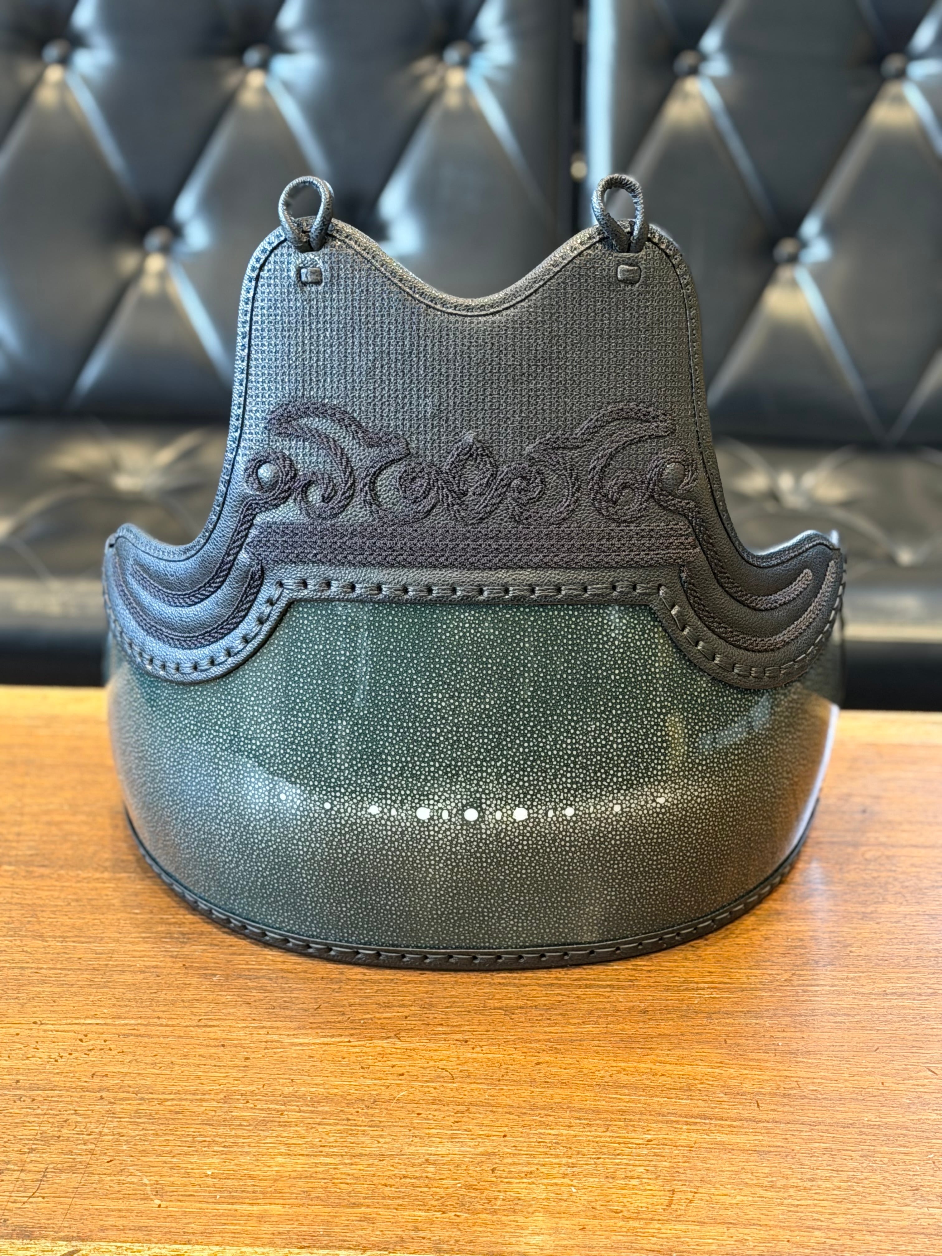 【緑が良すぎる!1名様限定大特価‼️】【胸Lサイズ身長165〜175cm】 兵庫ヒロヤ製『兜飾り胸』鮫皮型強化樹脂胴 緑色