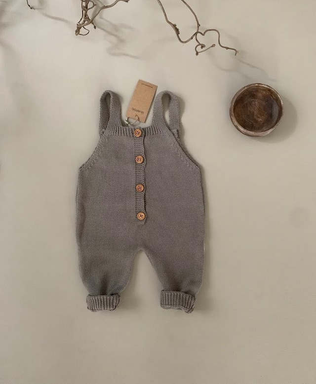 GUAPOO KNIT DUNGAREES | TAUPE GREY  ボディーオール　オーバーオール　ロンパース　ベビー服　コットン１００％　日本未入荷　男女兼用　輸入子供服　こどもふく　ヨーロッパ子供服　出産祝い