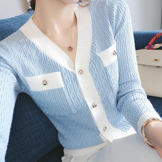 V-neck line cardigan