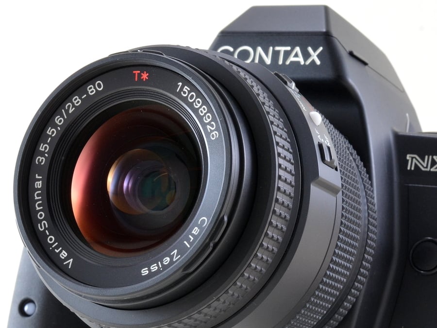 CONTAX NX / Carl Zeiss Vario Sonnar T* 28-80mm F3.5-5.6 ...
