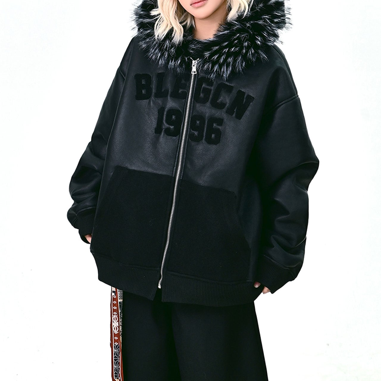 モードボリュームファーロゴフーディブルゾン R01261