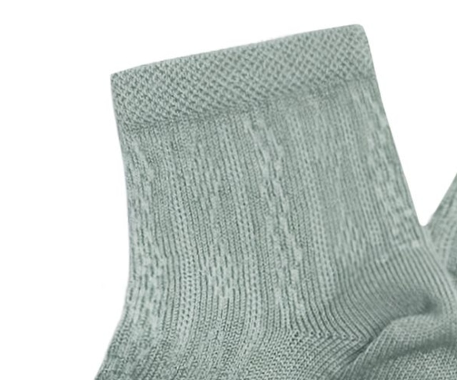 Collegien - Antoinette Lightweight Pointelle Socks / Aigue Marine