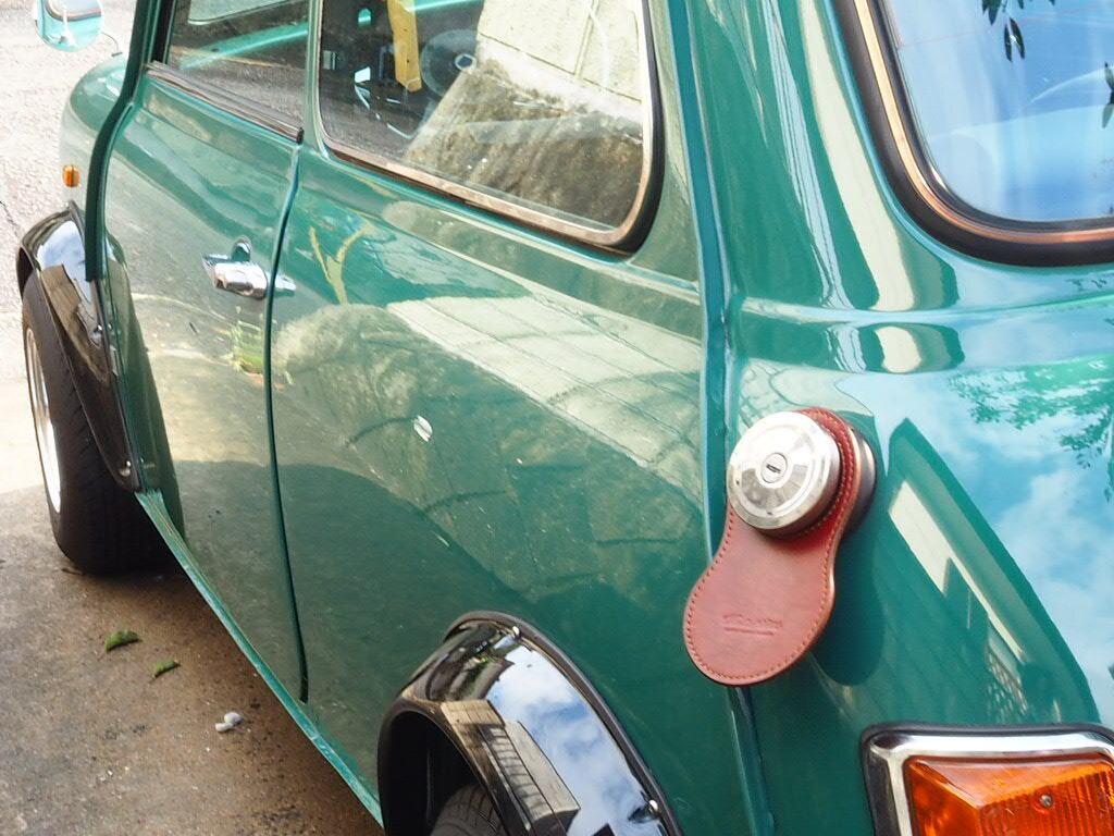 ローバー・ミニ アストン キー付きレーシングガスキャップ&キャップ