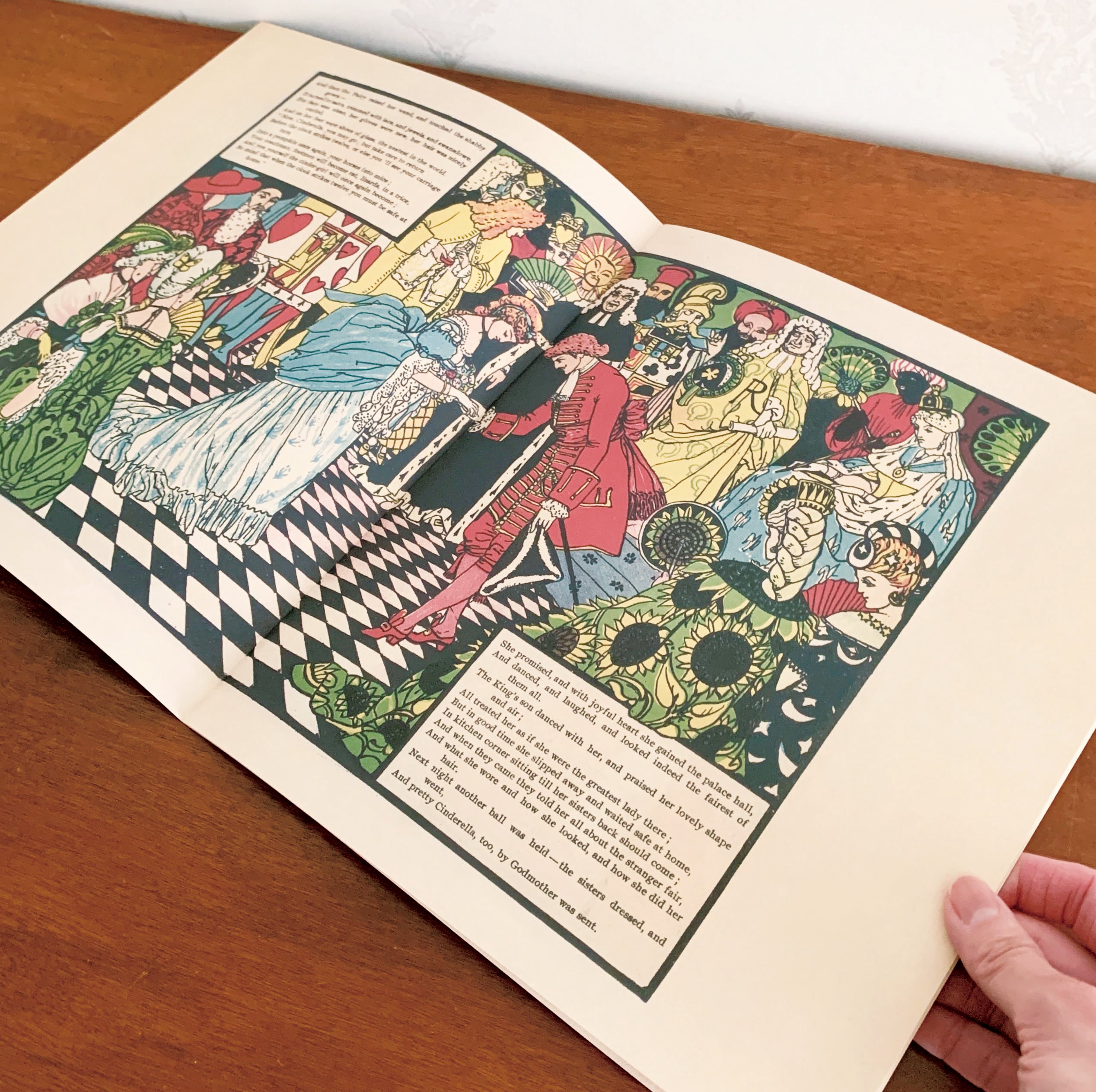 アンティーク絵本 復刻本シリーズ 2 「ウォルター・クレインの