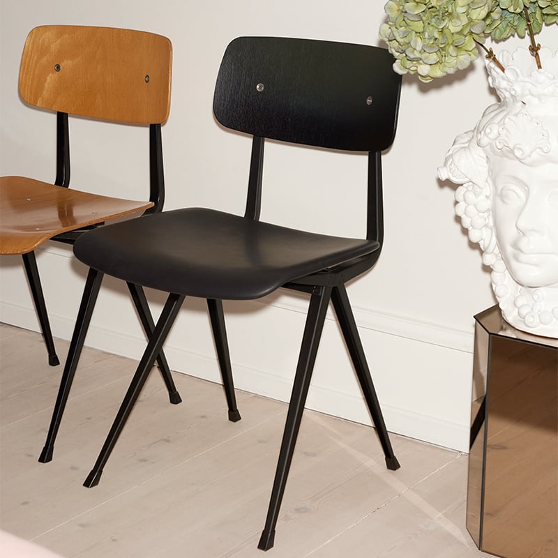 RESULT CHAIR Black Frame / Oak Water Lacquer［ HAY ］ | REAL Style