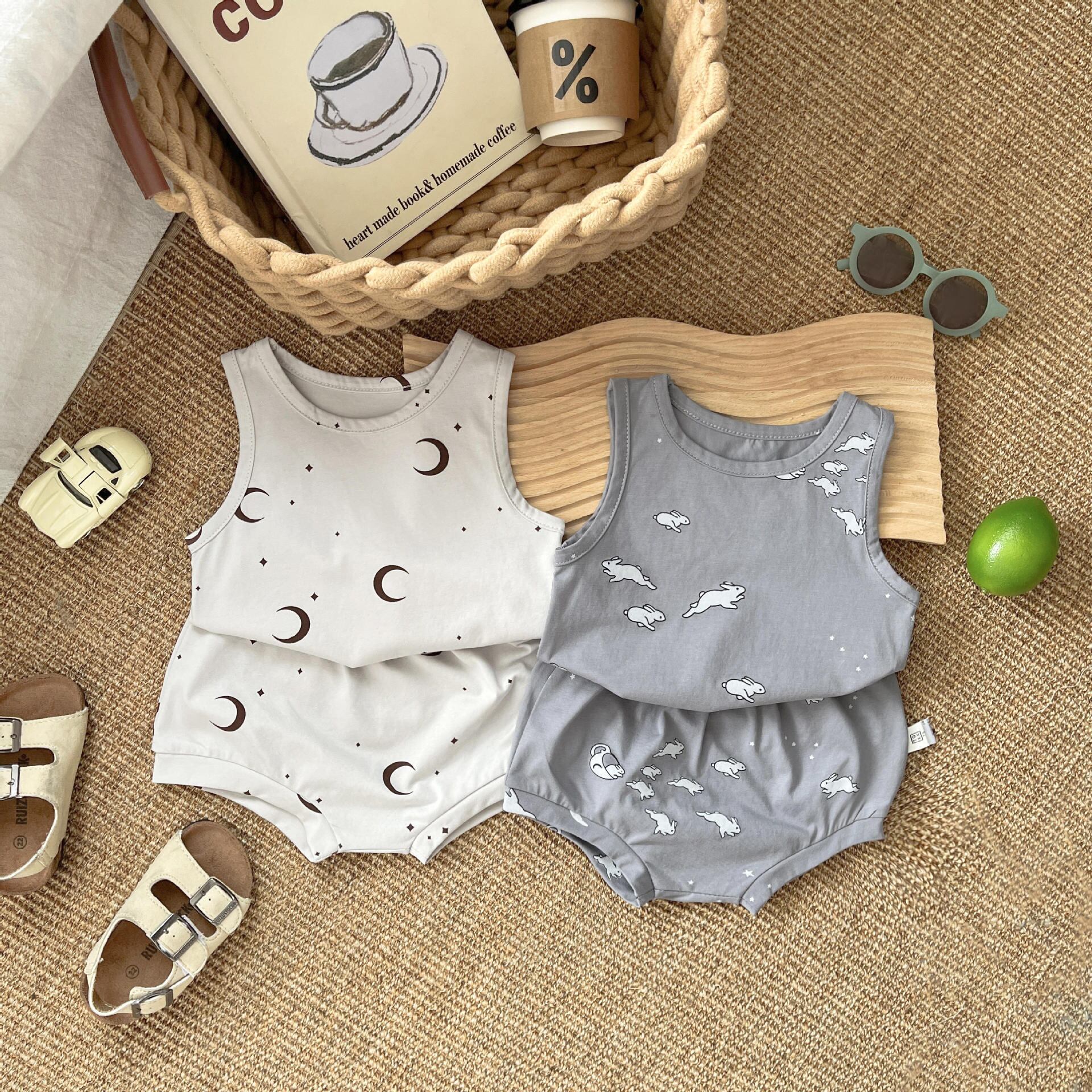 【BABY】韓国風 ムーン 動物柄セットアップ