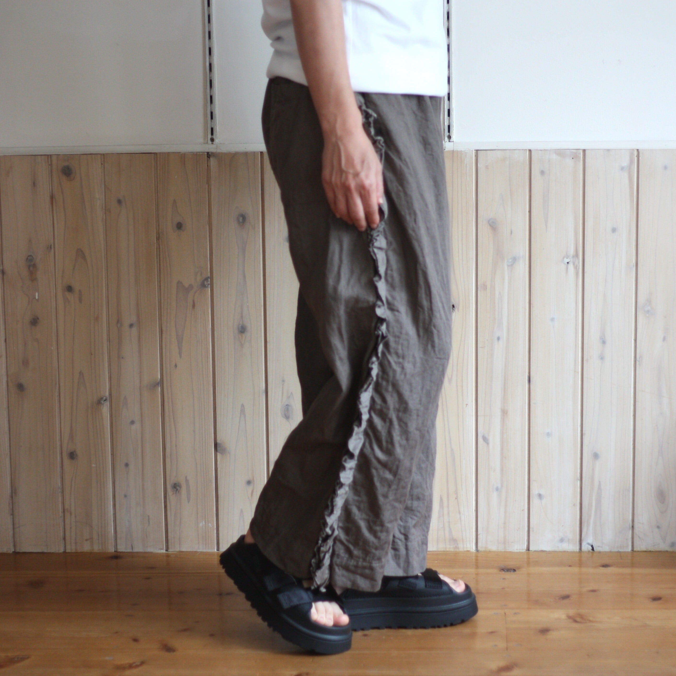 Gauze# ガーゼ ビビアンパンツ マットベージュ | tous les jours