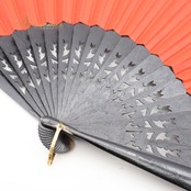 フラメンコ アバニコ 扇子 小物 小道具 32cm ブラック系 黒 レッド系 赤 ゴールド アイテム 練習 舞台 発表会 イベント アクセサリー フラメンコ扇子 ダンスアイテム おしゃれ エレガント フォーマル ステージ 文化 舞踏会