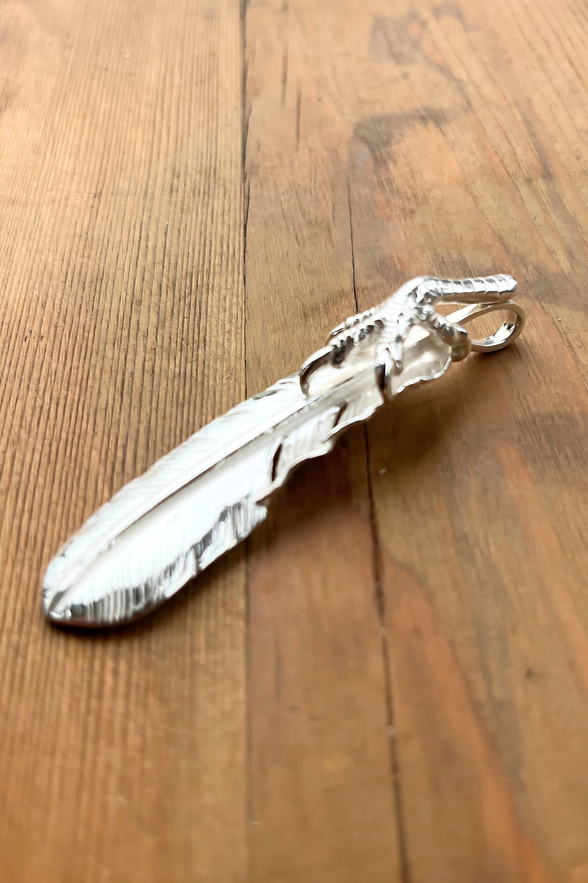 銀爪付き特大フェザー