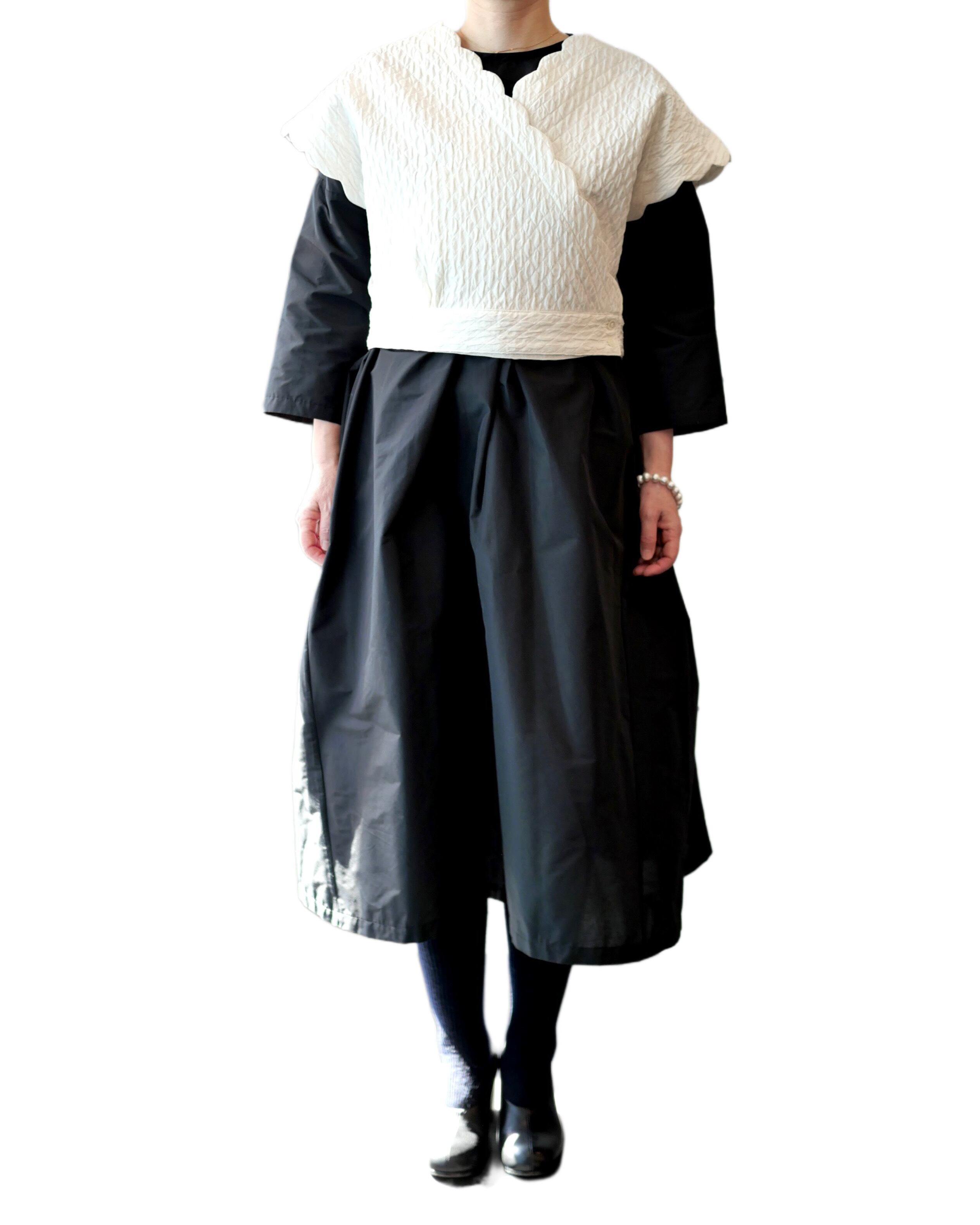 R&D.M.Co- no.7932a MATELASSE SCALLOPED BLOUSE White | Cieloazulmat