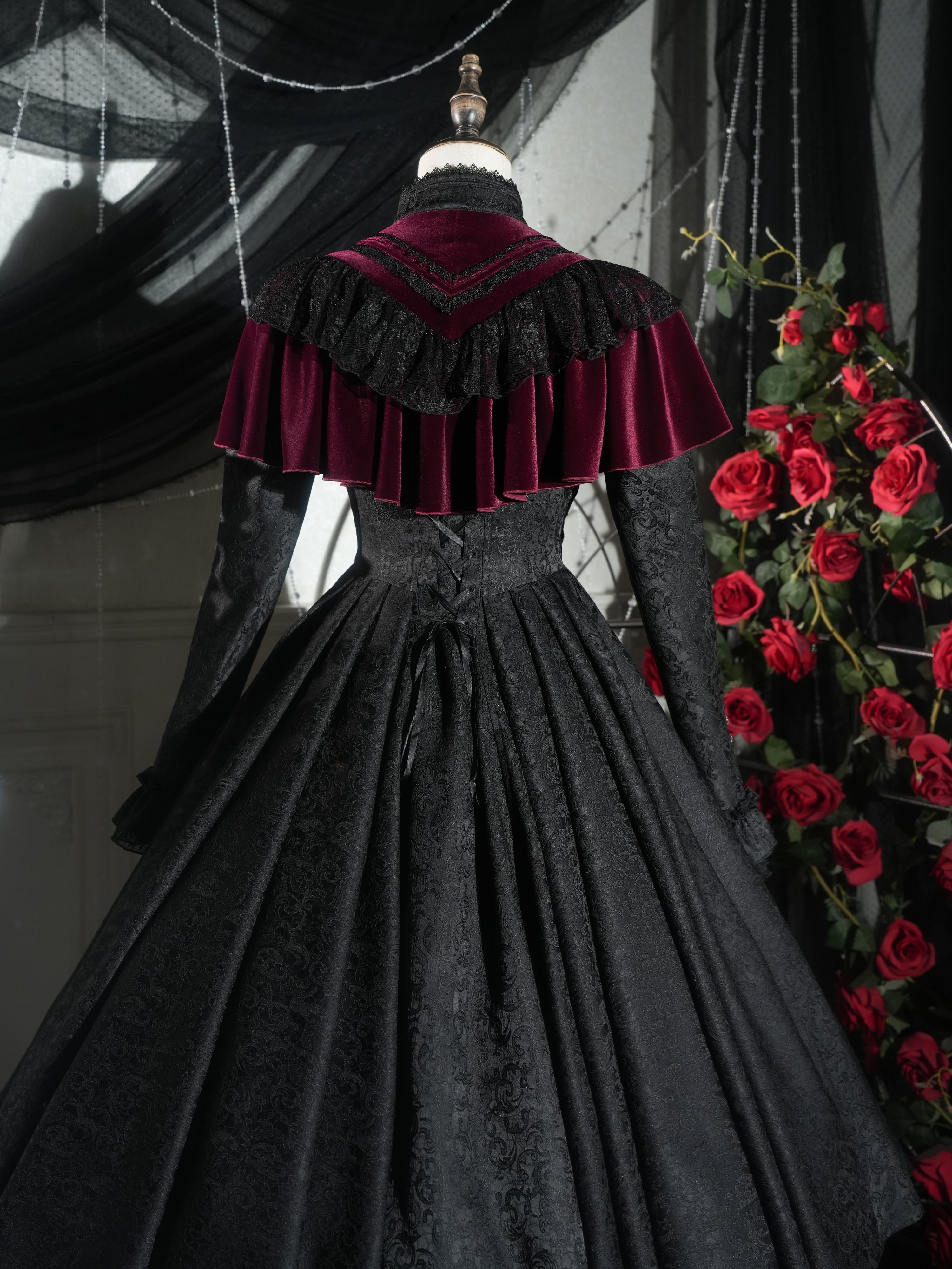 紅月の目醒め　ロングドレス　星箱Works Fashion Show】紅月の目醒め ロングドレス | HoshibakoWorks
