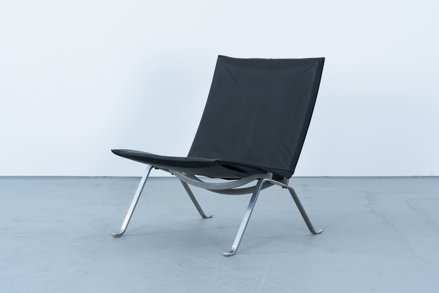 Poul Kjaerholm | PK22 Lounge Chair | kaikki gallery | 北欧