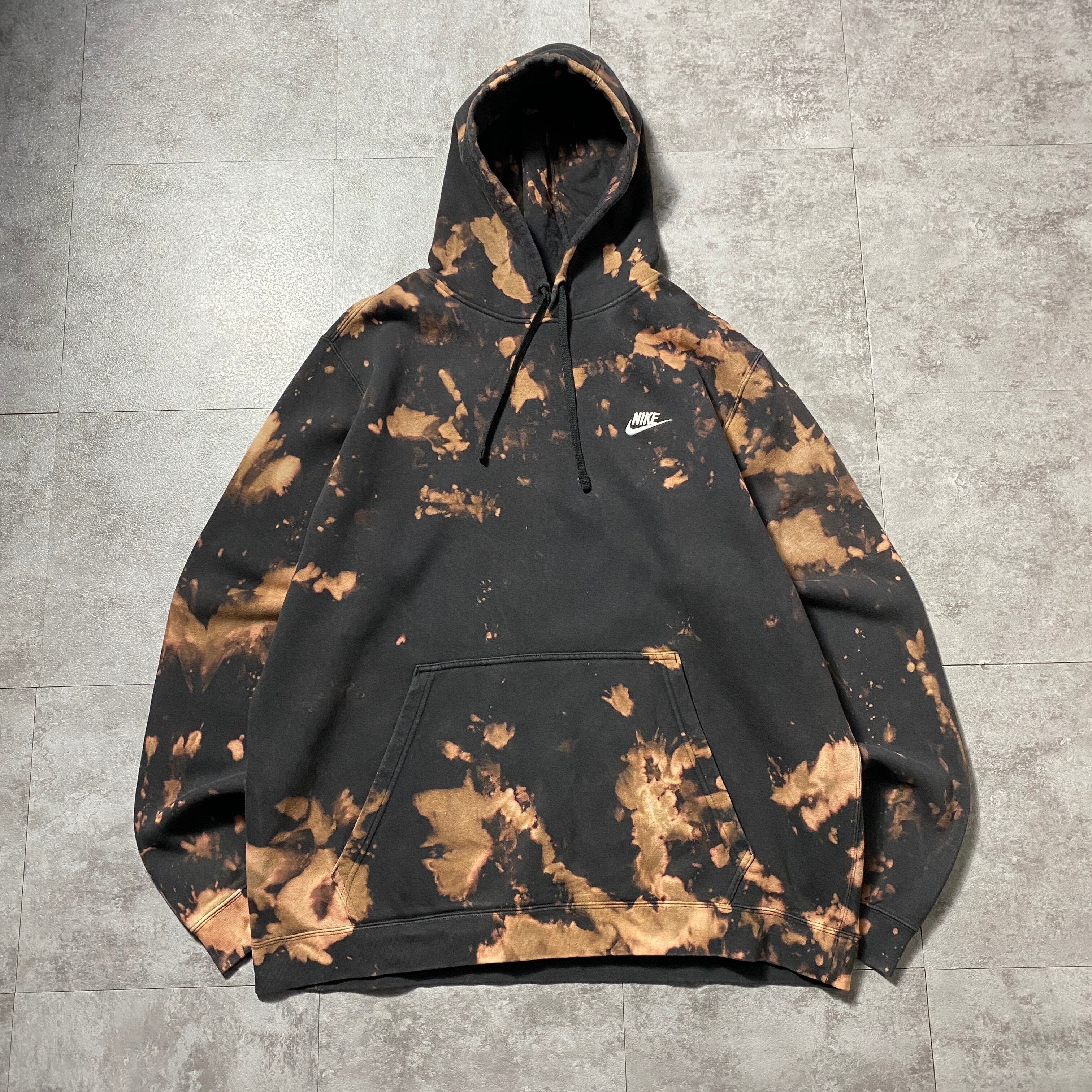 Nike　ナイキ　スウッシュ刺繍　スウェット　トレーナー　ベージュ　黒　L XL Nike ナイキ スウッシュ刺繍 スウェット トレーナー ベージュ 黒