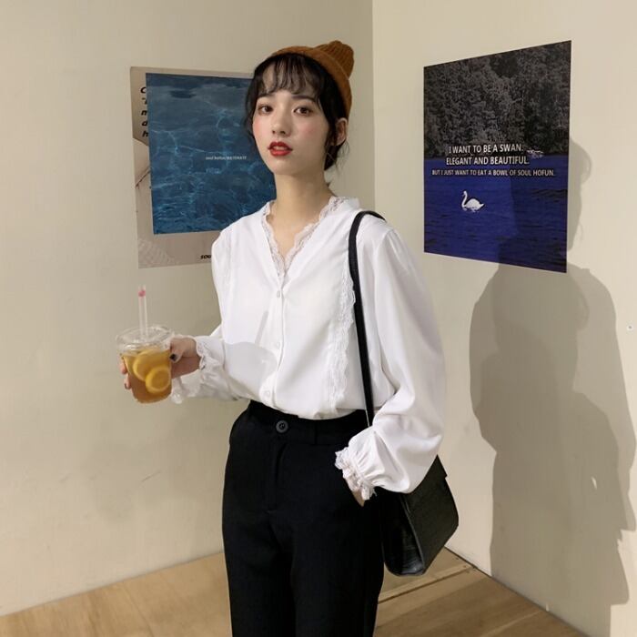 ホワイトルーズレースシャツ ロング 大人ガーリー スウィート キュート カジュアル クレセントシティ93429437