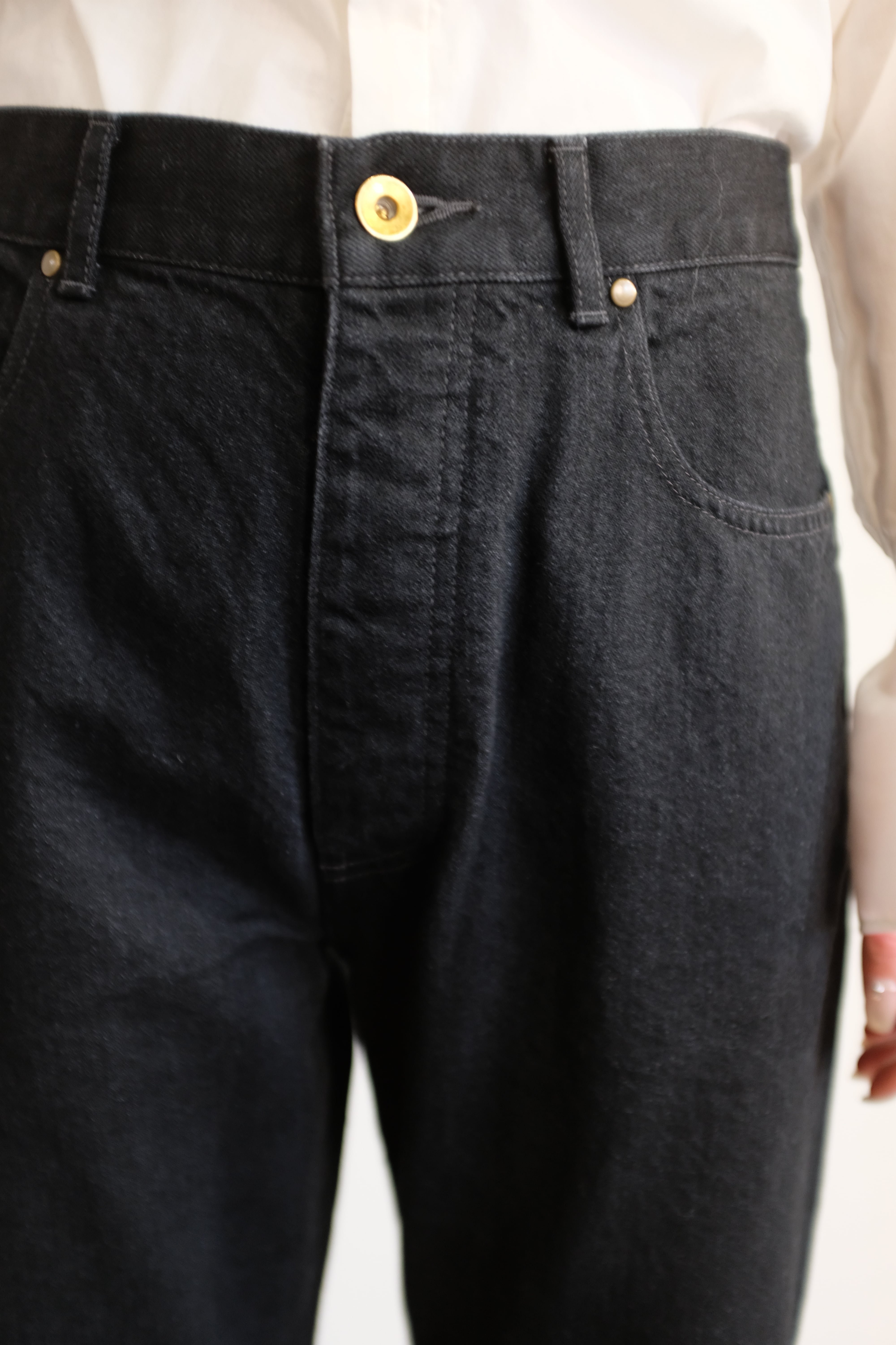BISOWN]CO/HE PURE STRAIGHT DENIM / W BLACK | YES-姫路の美容院と服