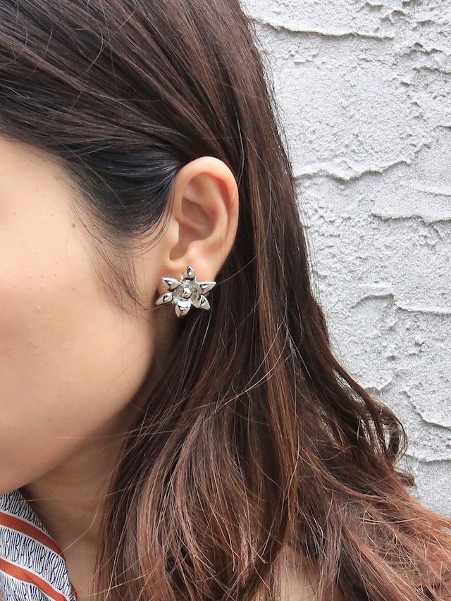 Joyeux | silver [ pierced earrings only ]