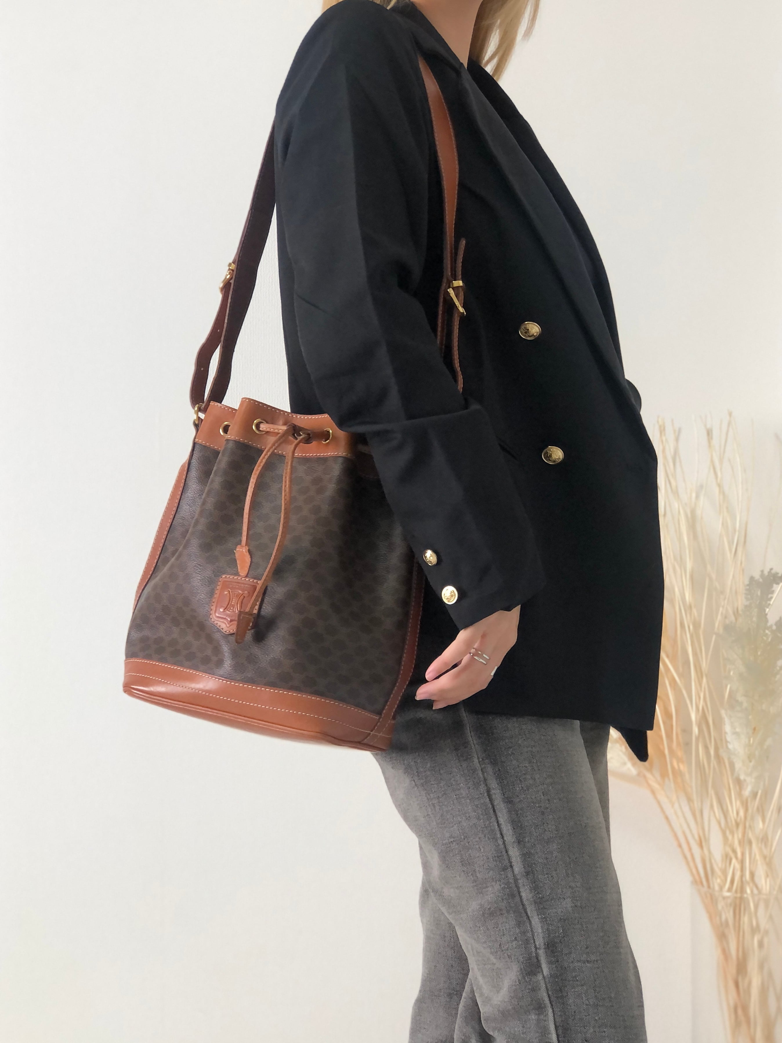 極美品鍵完備 CELINE ビシネス ハンドバッグ マカダム柄 A4収納可能 日本直送 名牌中古包 】CELINE セリーヌ マカダム ブラゾン型押し