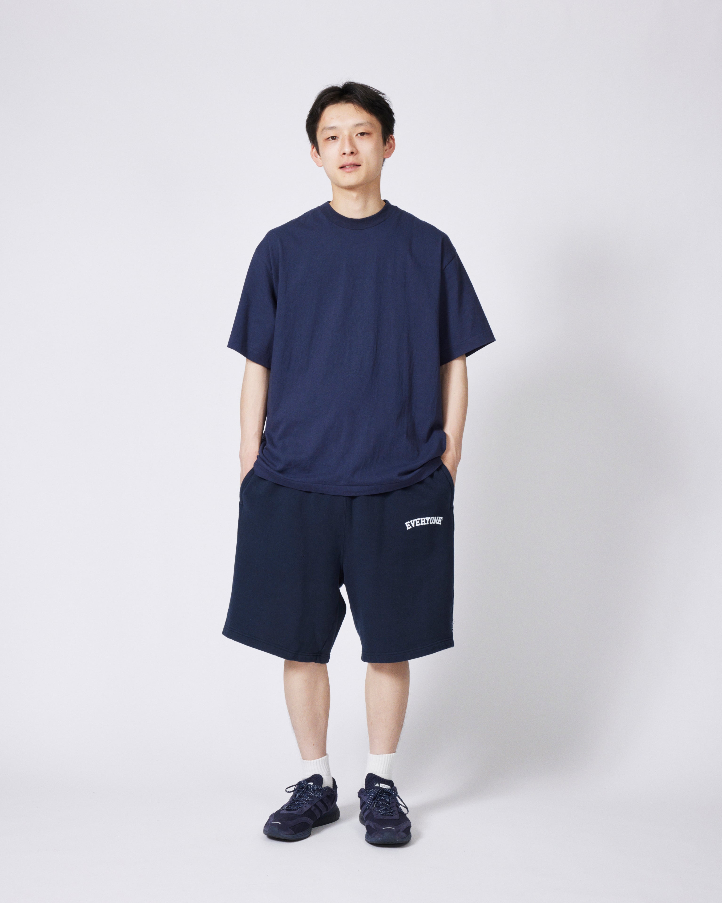 everyone collegiate logo classic sweat shorts (NAVY) | everyone
