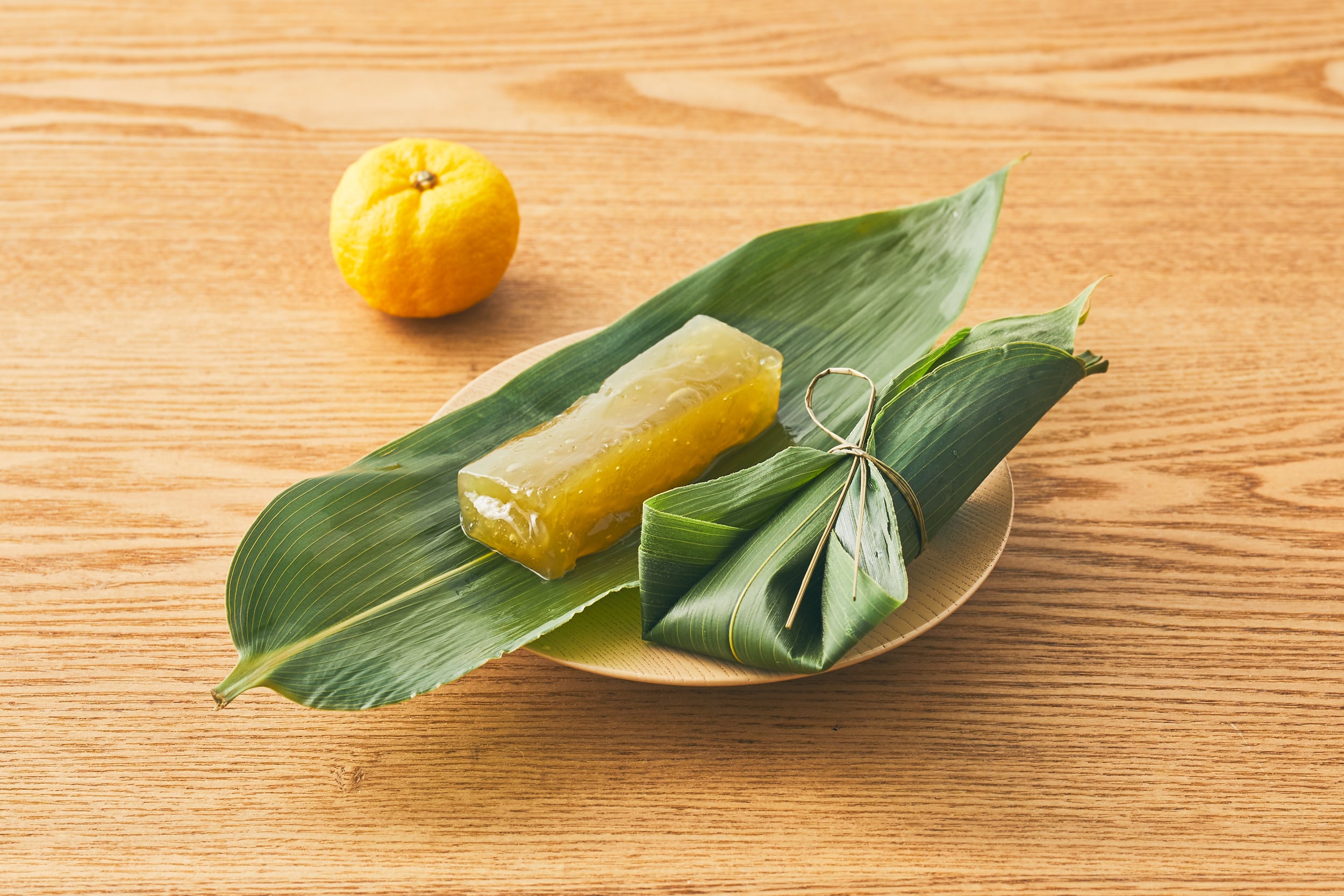 笹包みわらびもち 祥緑 柚子（10本）竹すだれかご入り | 京甘味 文の助