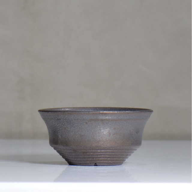 YATAGARASU / KOTETSU - 02 / M / 約 φ13.5cm /  植木鉢