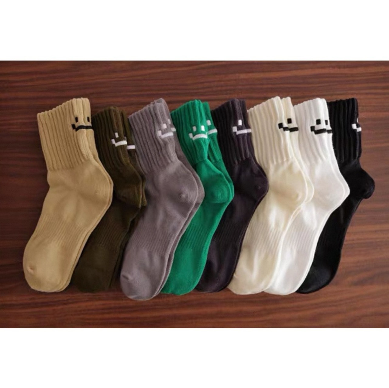 Smiley face ribbed crew socks 1464 - 10