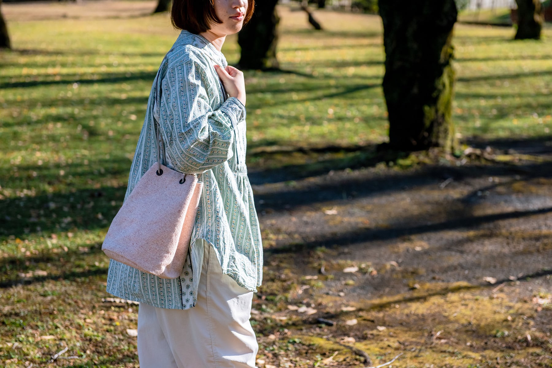 maruru サイド別マチトート、ストラップセット、ラウンド巾着大 MASARU SUZUKI】鈴木マサル PIPING KNIT TOTE BAG PAPER LEAF