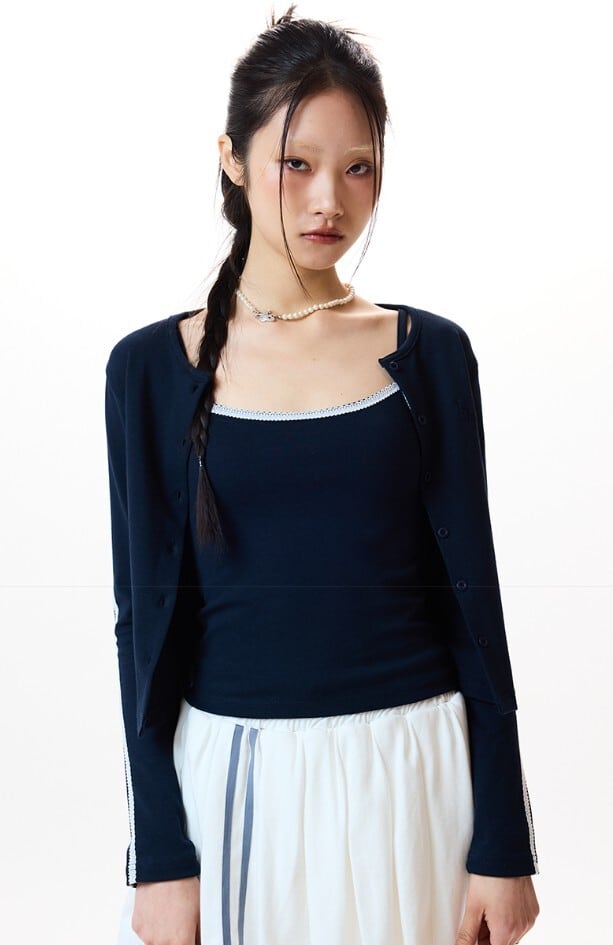 ★LUVISTRUE★SM FRILL TEE(NAVY)★正規品/韓国直送料込/人気 ☆Hearts2Hearts ジウ 着用!!【LUVISTRUE】LVTR FRILL