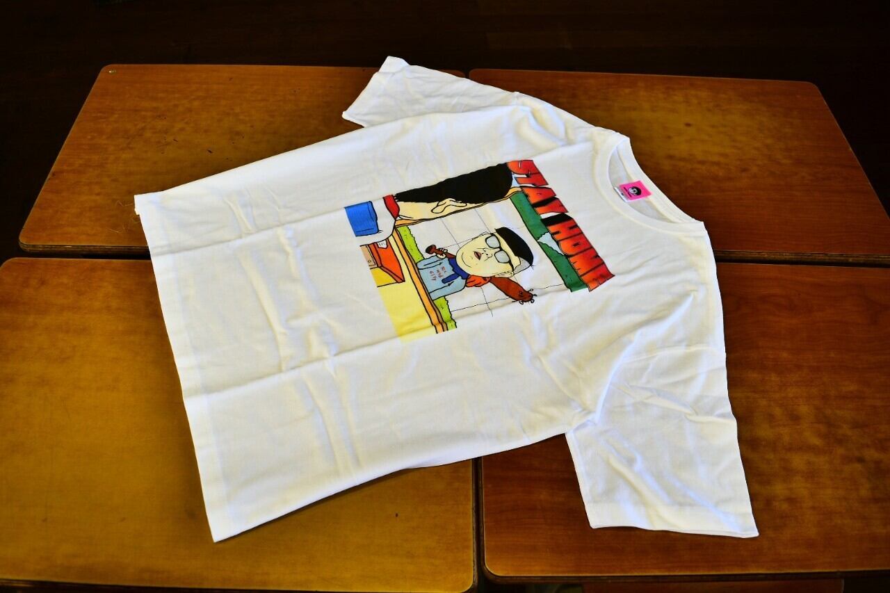 STAY HOME Tシャツ