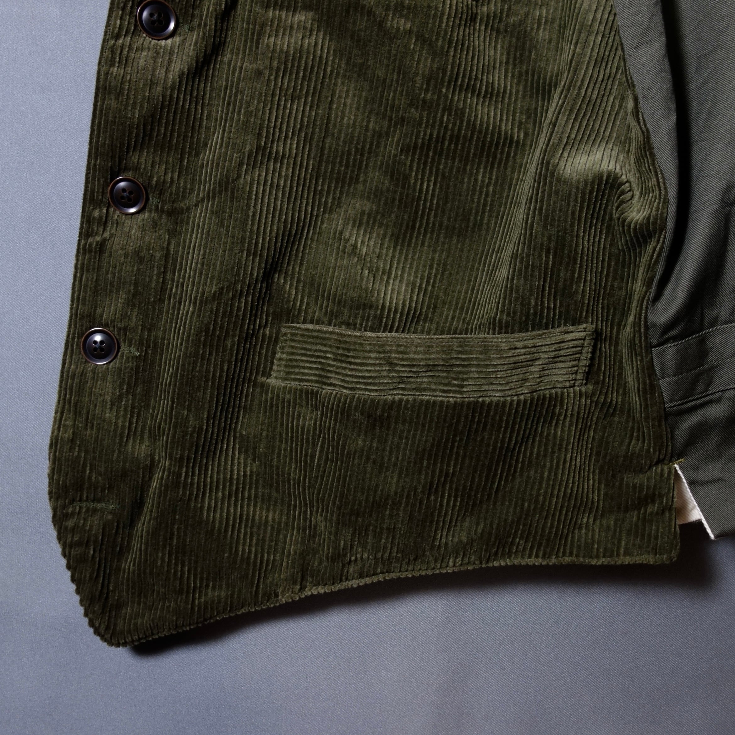classic farmers corduroy vest 2026 / classic olive