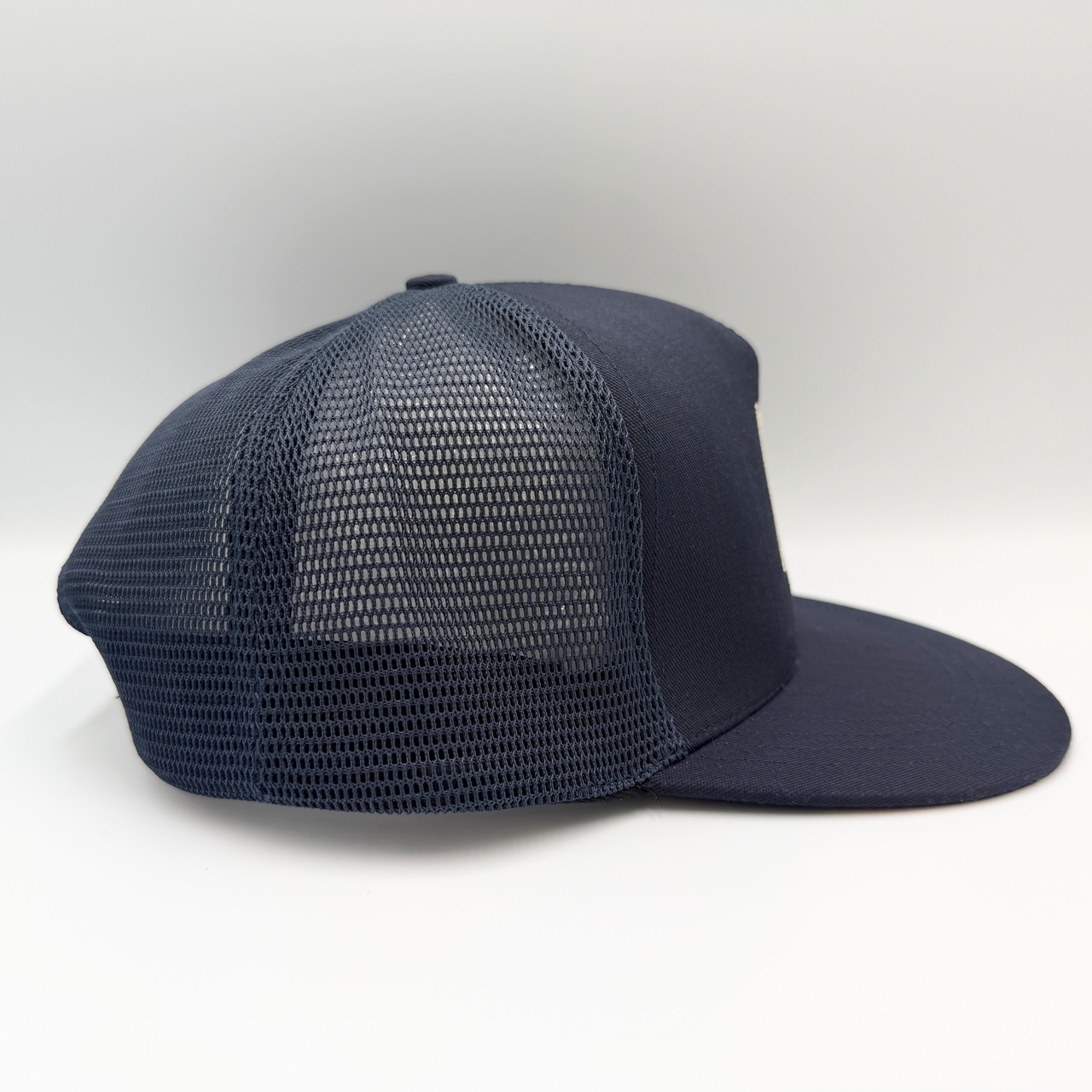 【gifthat別注】Coopers Town Chain Stitch Logo Mesh Cap